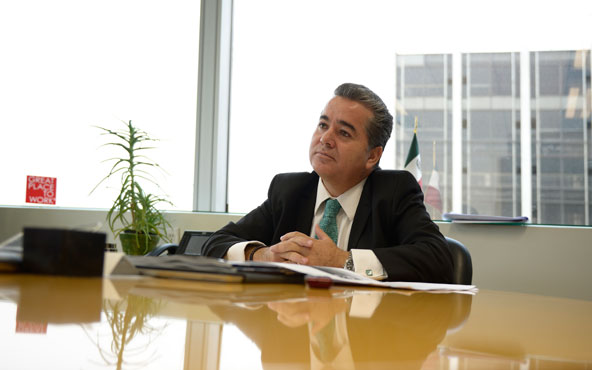 José Patricio Carrillo Miramontes, Vicepresidente de Administración y Planeación Estratégica de la Comisión Nacional Bancaria y de Valores. 