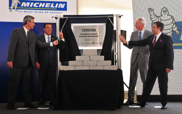 Primera piedra de la Planta Michelin en León, Guanajuato