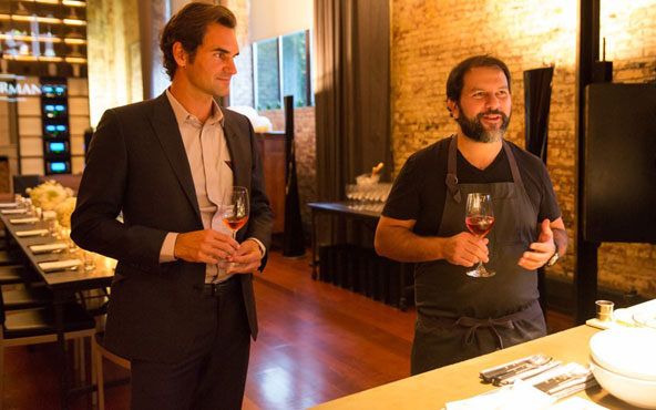 El año pasado Enrique Olvera y Rodger Federer cocinaron juntos