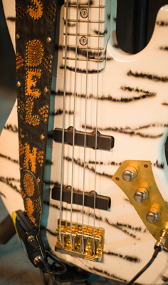 Bajo de Los Tigres del Norte