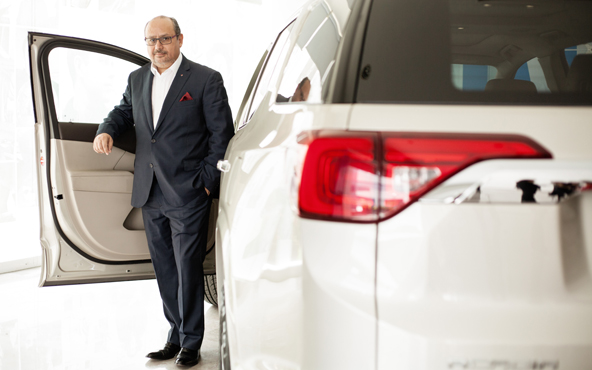 Ernesto Hernández, Presidente y Director General de General Motors de México