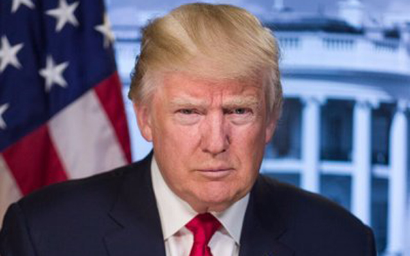 Esta es la fotografía de Donald Trump que viste a la cuenta de Twitter de la presidencia de los Estados Unidos de América