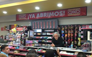 Gabriel Orozco presenta OROXXO