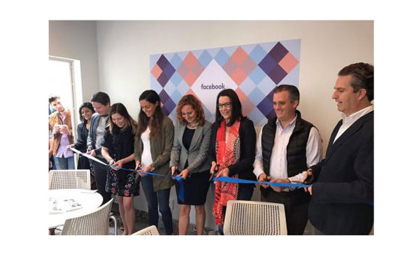 Inauguración Facebook Garage