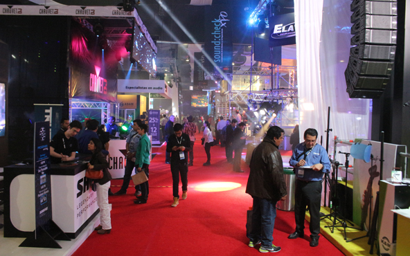12,800 m2 de exhibición con lo más nuevo en audio, video, iluminación, DJ, instrumentos musicales, escenarios y servicios para realizar un espectáculo en la sound:check Xpo