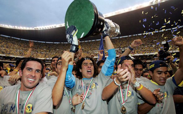 Ochoa fue campeón con el club que debutó en México