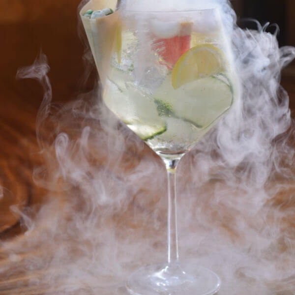 Gin Tonic en Rosa Negra