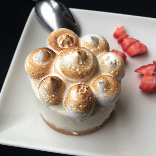 Los postres son una de las especialidades que van rotando en el menú de La Buena Barra